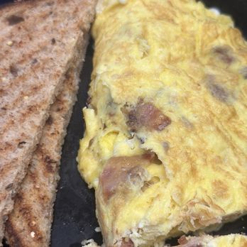 Marathon - Omelette and Salad - New American Near Me - Philadelphia, Pennsylvania