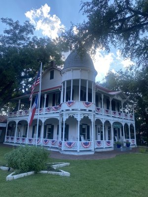 Gruene Mansion Inn by null