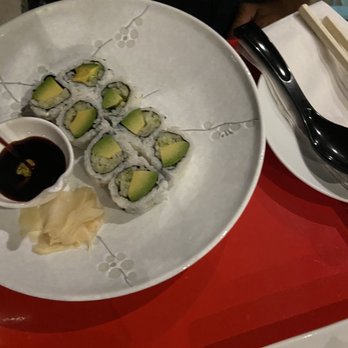 Ten-Ichi Ramen - Avocado roll - Ramen Near Me - Brooklyn, New York
