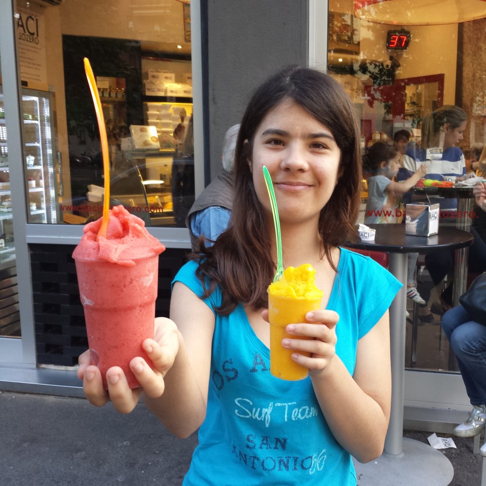 Baci Sottozero - Fragola e mango. ... grande.. totale 8€ - Ice Cream & Frozen Yogurt Near Me - Milan, Michigan