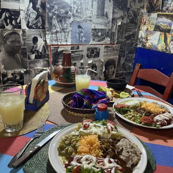 Rincón Tipico - Nice ambiance - Mexican Near Me - Zacatecas, ZAC Rincón Tipico - Nice ambiance - Mexican Near Me - Zacatecas, ZAC