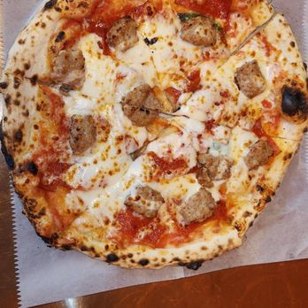 Fiamma Pizza Company - Awesome personal pizza - Pizza Near Me - Chattanooga, Tennessee