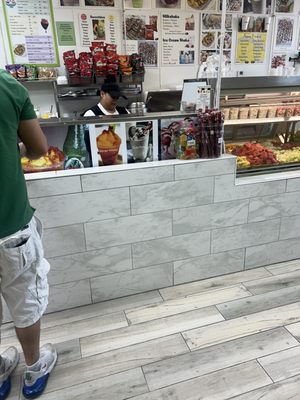 Nancy's Neveria y Fruteria