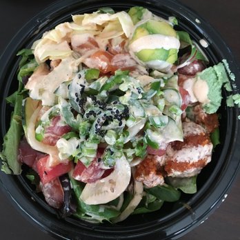 Poki Run - Regular bowl with half salad and half rice, tuna and salmon, with everything and house sauce and spicy mayo. - Live/Raw Food Near Me - Milpitas, California