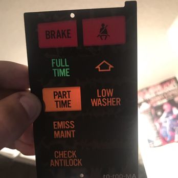 Lee's Auto Smog - This is the information panel showing this Jeep doesn't have a check engine light of any kind. But Mr.Lee failed me for not having one.... - Smog Check Stations Near Me - Gilroy, California