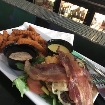 Broken Barrel Bar - The double burger sans bun...pretending to be Keto after all those donuts from Stans this morning - Sports Bars Near Me - Chicago, Illinois Broken Barrel Bar - The double burger sans bun...pretending to be Keto after all those donuts from Stans this morning - Sports Bars Near Me - Chicago, Illinois