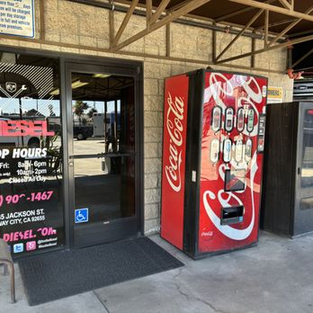 Bud's Diesel Shop - Enjoy a cold soda or a snack waiting for your diesel truck service at Buds Diesel Shop. - Auto Repair Near Me - Midway City, California Bud's Diesel Shop - Enjoy a cold soda or a snack waiting for your diesel truck service at Buds Diesel Shop. - Auto Repair Near Me - Midway City, California