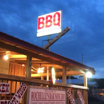 Rochelle's Bar None BBQ - Rochelle's at dusk. - Barbeque Near Me - Hurricane Mills, Tennessee