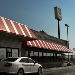 Freddy's Frozen Custard & Steakburgers