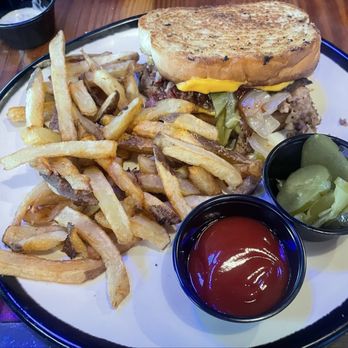 The Tipsy Oak - Smoked Brisket Grilled Cheese Sandwich - Gastropubs Near Me - Arlington, Texas The Tipsy Oak - Smoked Brisket Grilled Cheese Sandwich - Gastropubs Near Me - Arlington, Texas
