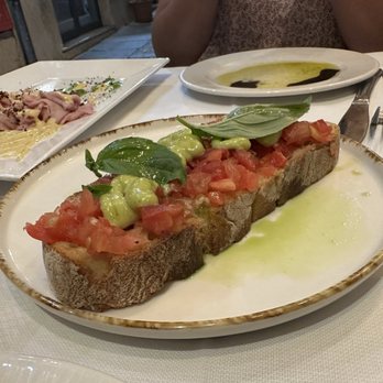 Cacio e Pepe - Bruschetta - Italian Near Me - Rome, RM