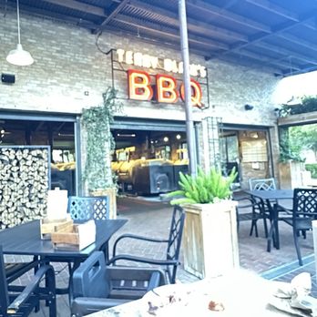 Terry Black's Barbecue - Patio - Barbeque Near Me - Fort Worth, Texas Terry Black's Barbecue - Patio - Barbeque Near Me - Fort Worth, Texas