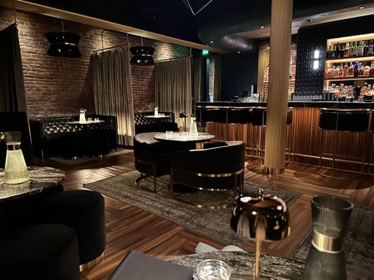 Still O.G. & Alter Ego Cocktail Club by null