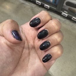 Black cat-eye nails Black cat-eye nails