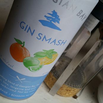 Loveless - a can of gin smash sitting on a counter - Cafes Near Me - Toronto, Ontario Loveless - a can of gin smash sitting on a counter - Cafes Near Me - Toronto, Ontario