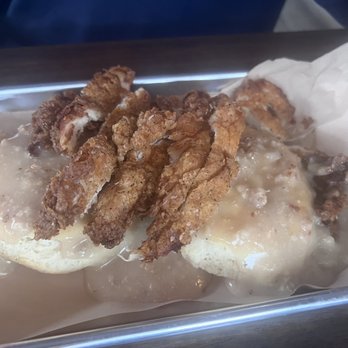 Ski Town Chicken Joint - Biscuits &gravy with chicken - American Near Me - Breckenridge, Colorado Ski Town Chicken Joint - Biscuits &gravy with chicken - American Near Me - Breckenridge, Colorado