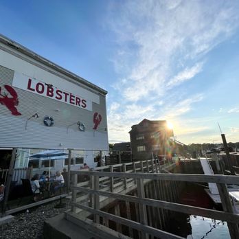 Nautilus Seafood & Grill - Seafood Near Me - Belfast, Maine