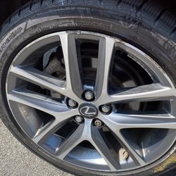 Northvale Soft Cloth Car Wash - Tires still dirty with residual dirt closer to the inside. Pretty good at cleaning the outside.