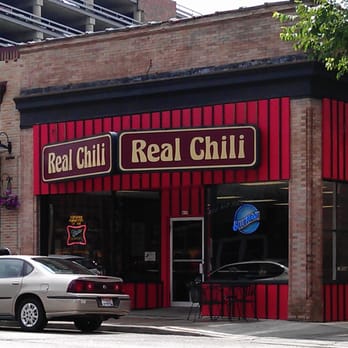 Real Chili Restaurant - Front of Real Chili - Hot Dogs Near Me - Milwaukee, Wisconsin