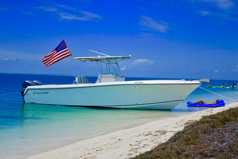 Boundless Charters Key West Logo