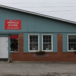 Paws4ever - Location:
305-B Revere Road
Hillsborough, NC 27278
(919) 245-0445
Store Hours:
Thursday - Saturday: 10am - 6pm