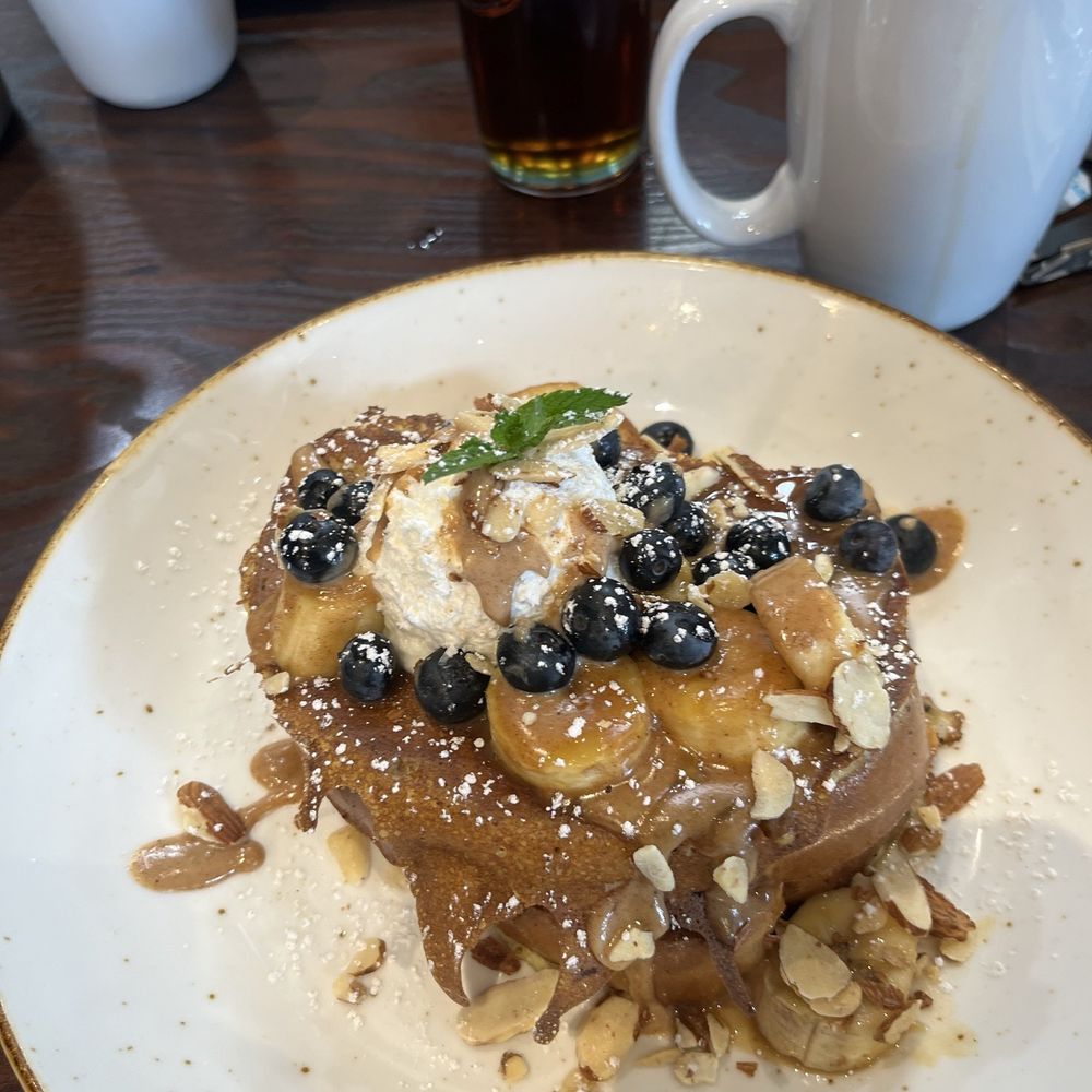 Banana praline French toast with lemon cream. A mazing ! Banana praline French toast with lemon cream. A mazing !
