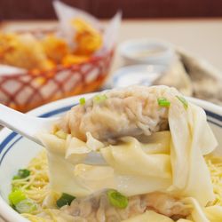 3A Noodle - Dumping Noodle in Soup