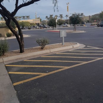 U.S. Bank Branch - Lots of parking and easy to locate - Banks & Credit Unions Near Me - Chandler, Arizona