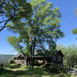 Heaven's Gateway To Yosemite And Bass Lake - Main House 
5bed/3bath, 2800 sft
Sleeps up to 12 guests