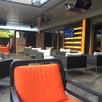 B-Town Kitchen & Raw Bar - Patio - Live/Raw Food Near Me - Bellingham, Washington B-Town Kitchen & Raw Bar - Patio - Live/Raw Food Near Me - Bellingham, Washington