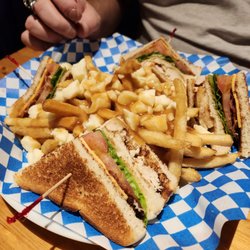 T's Pub