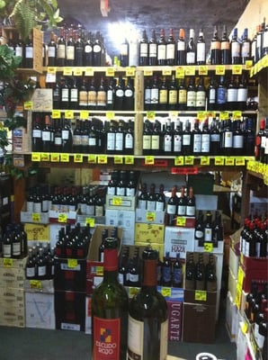 Happy Wine Calle Ocho by null