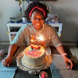 White cake with strawberries and whipped cream frosting White cake with strawberries and whipped cream frosting