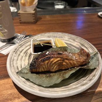 ETARU - Teriyaki Salmon Filet - Japanese Near Me - Hallandale Beach, Florida