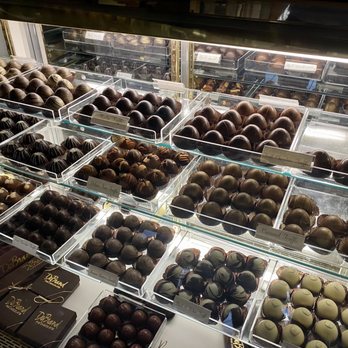 Bar Harbor Cheesecake - Truffles from IN - Desserts Near Me - St Augustine, Florida Bar Harbor Cheesecake - Truffles from IN - Desserts Near Me - St Augustine, Florida