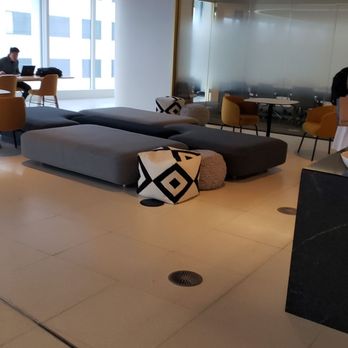 Salesforce Tower - Shared Office Spaces Near Me - San Francisco, California