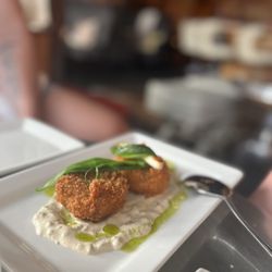Frank's Oyster House & Champagne Parlor - Crab croquettes