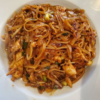 NaRai Thai - Chicken pad thai - Thai Near Me - Colorado Springs, Colorado NaRai Thai - Chicken pad thai - Thai Near Me - Colorado Springs, Colorado