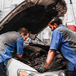 George's Sierra Shell - Under the hood expertise at Georges Sierra Shell!