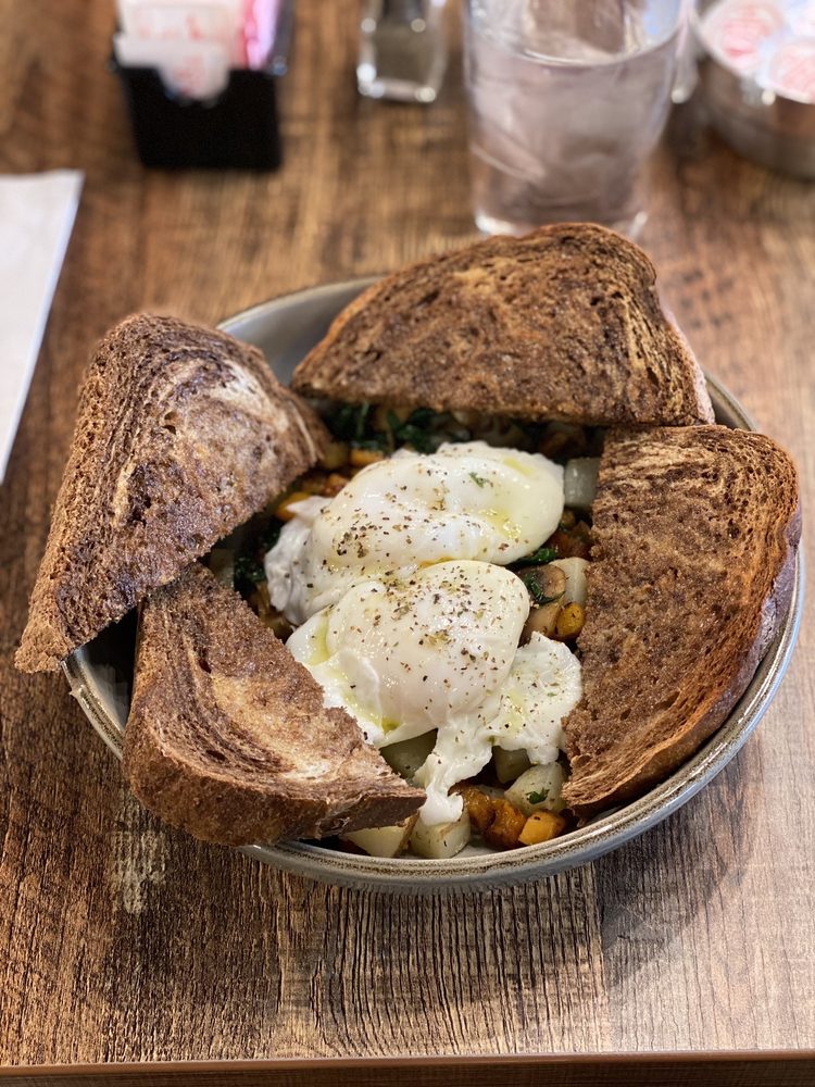 Social spots from Fresh Breakfast Lunch