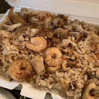 Kwon's Restaurant - Shrimp & Chicken Fried Rice without the veggies aka bean sprouts & green onions. Really large portion 4.10.21 - Chinese Near Me - Pomona, California