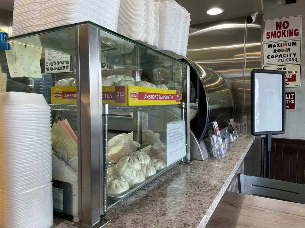 Co Anh Sandwich & Noodle Kitchen - Photo 2