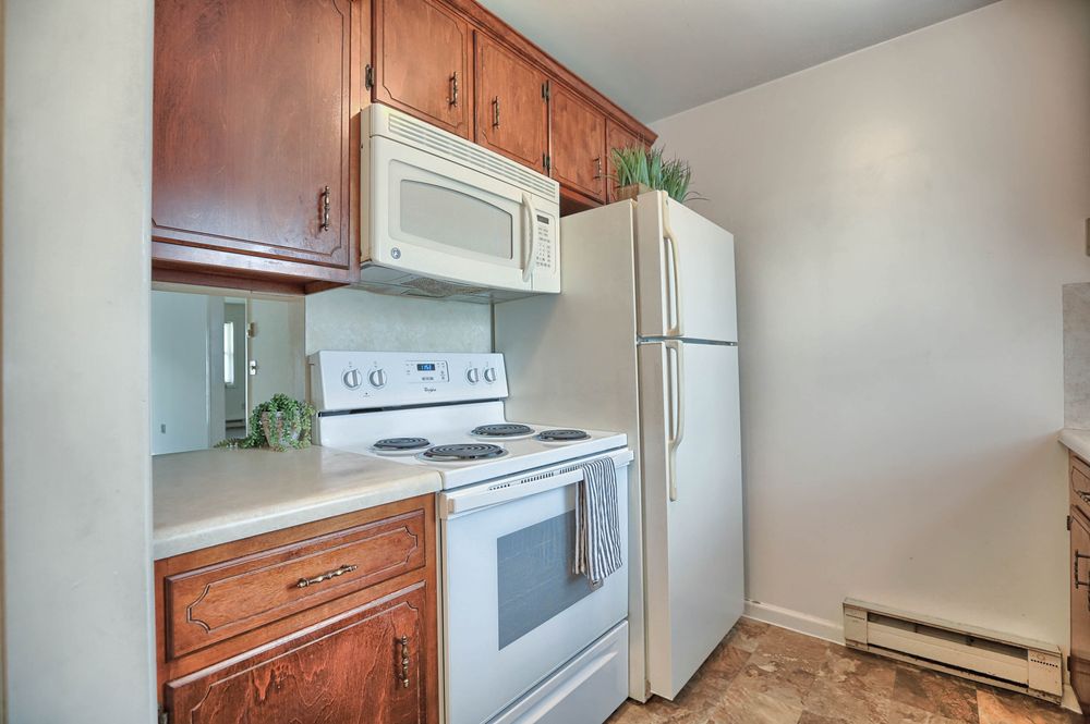 FULTON MANOR APARTMENTS Updated June 2024 35 Fulton Street, Akron