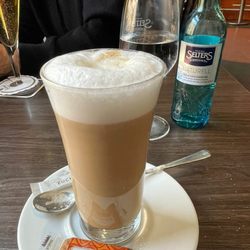 Louisen - Love coffee in Europe (caramel macchiato)