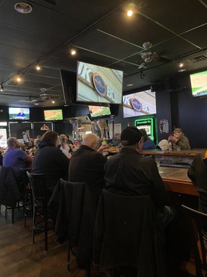 BURGH’S PIZZA & WING PUB - Updated July 2024 - 167 Photos & 265 Reviews