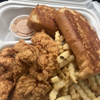 Raising Cane's Chicken Fingers - 4pc Chicken Tenders - substitute slaw for another piece of toast - filling for 2 people for quick lunch. - Fast Food Near Me - Fall River, Massachusetts Raising Cane's Chicken Fingers - 4pc Chicken Tenders - substitute slaw for another piece of toast - filling for 2 people for quick lunch. - Fast Food Near Me - Fall River, Massachusetts
