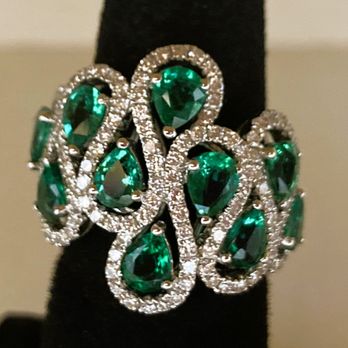 Solitaires - Jewelry Near Me - Plano, Texas Solitaires - Jewelry Near Me - Plano, Texas