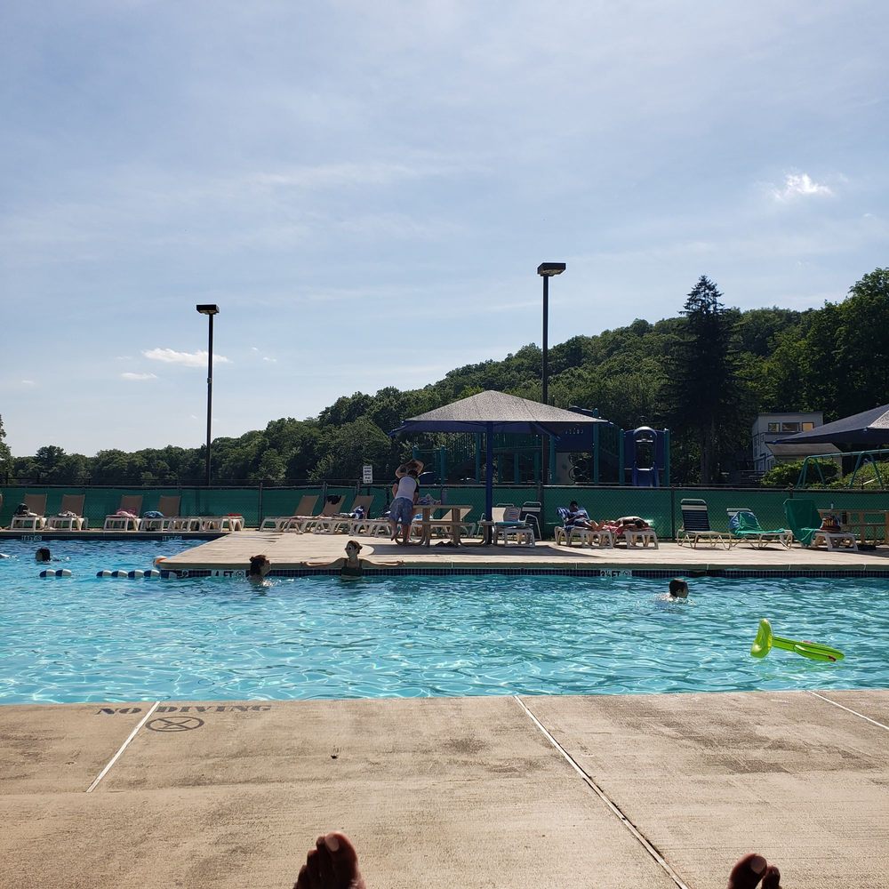 Mill Pond Recreation Complex Saw Creek Estates Logo