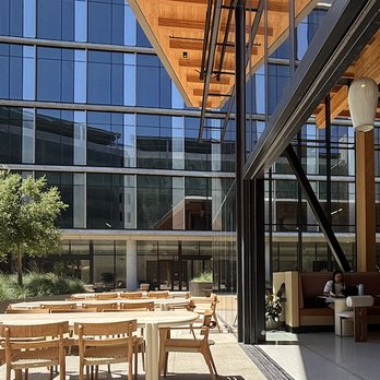 Treehouse - Outdoor Seating - Breakfast & Brunch Near Me - San Diego, California Treehouse - Outdoor Seating - Breakfast & Brunch Near Me - San Diego, California