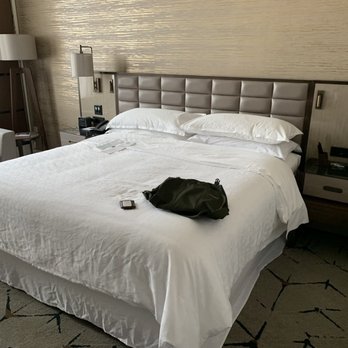 Sheraton - King bed - Hotels Near Me - San Gabriel, California